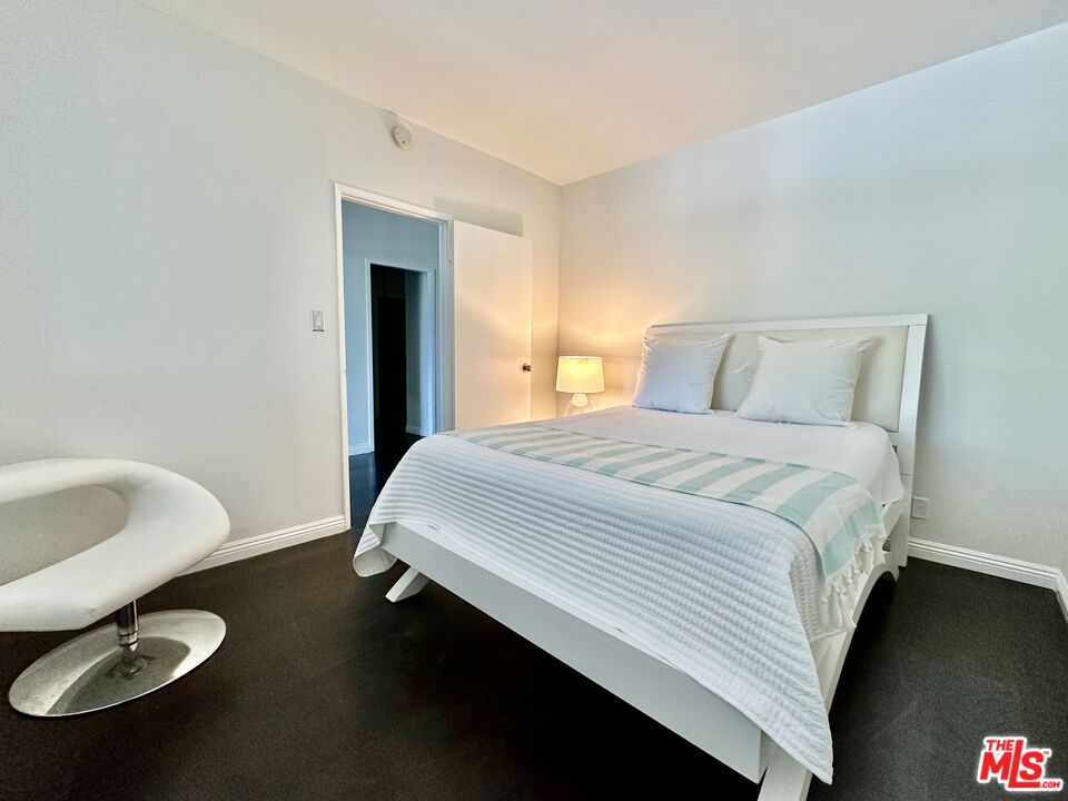 999 N DOHENY DR Unit: 311