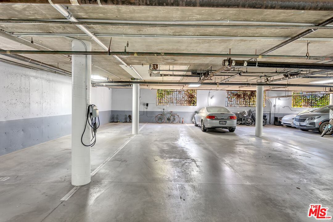 2721 2nd St Unit: 112
