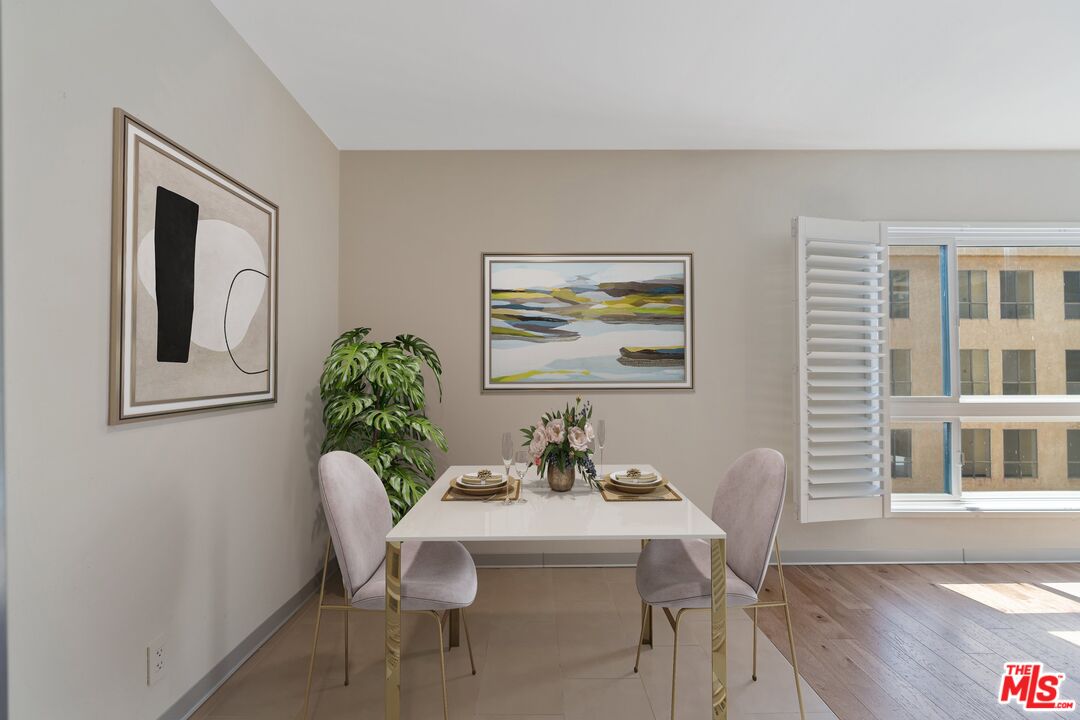 1735 N Fuller Ave Unit: 330