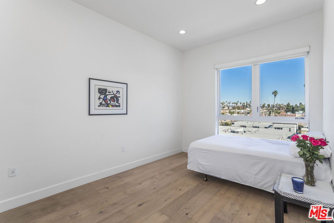 105 S Mariposa Ave Unit: 507
