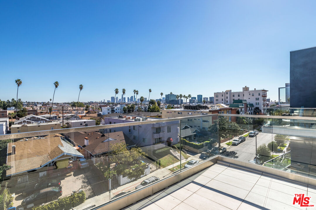 105 S Mariposa Ave Unit: 507