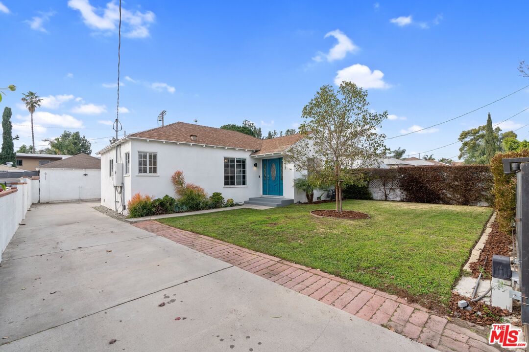 6713 Saint Clair Ave