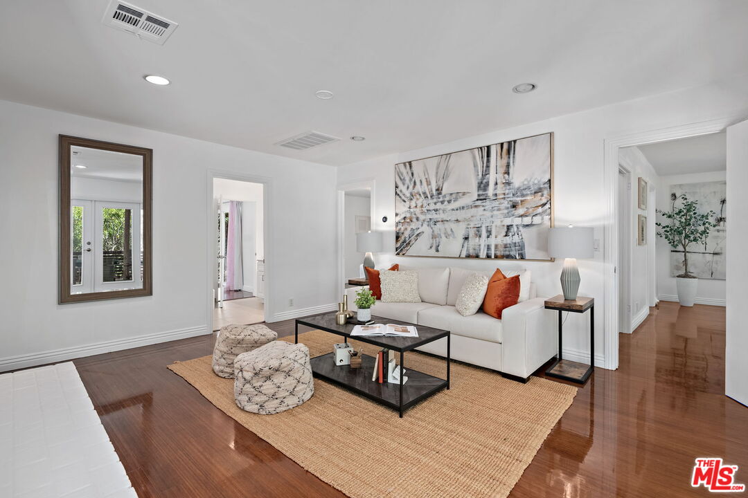 4745 Caritina Dr