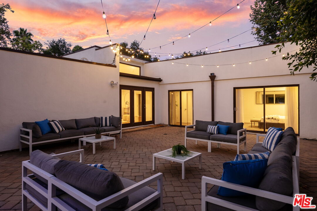 4745 Caritina Dr