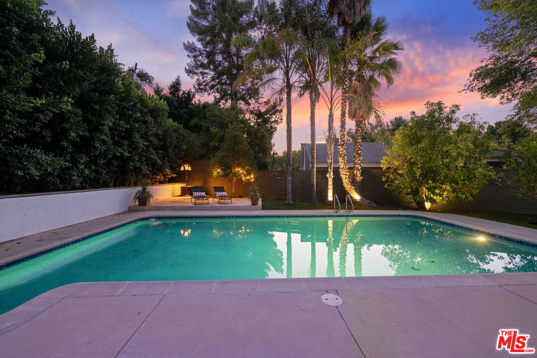 4745 Caritina Dr