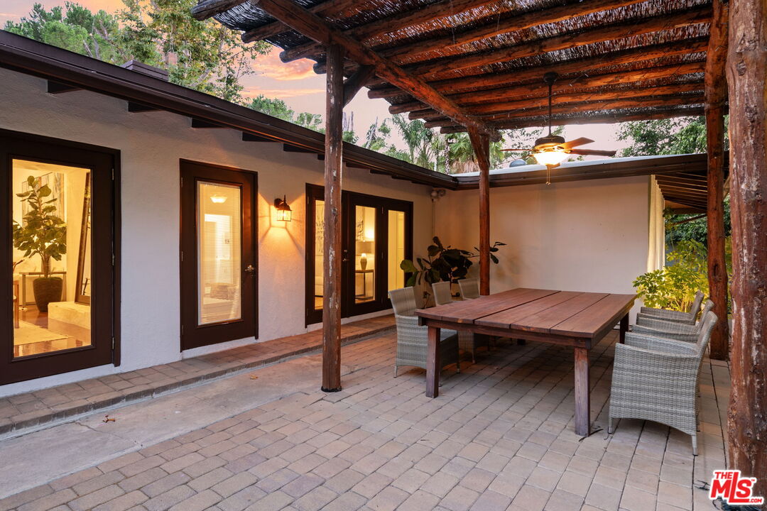 4745 Caritina Dr