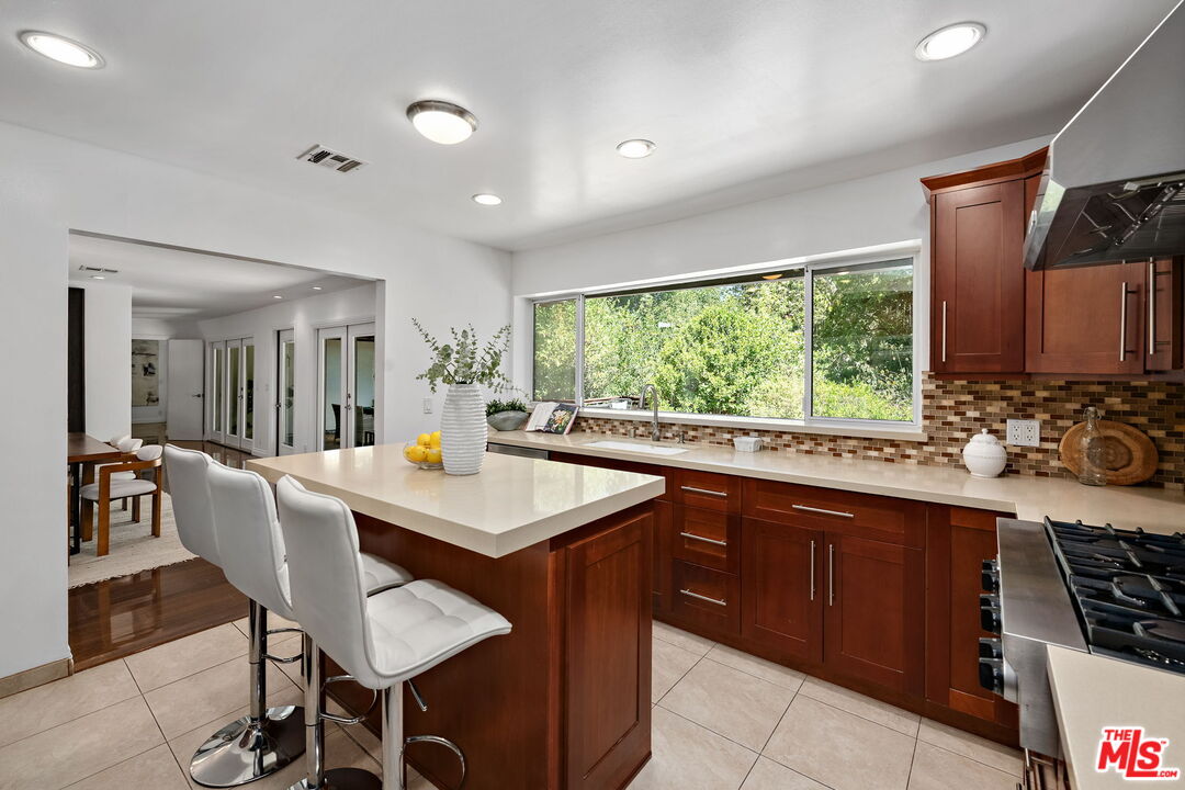 4745 Caritina Dr