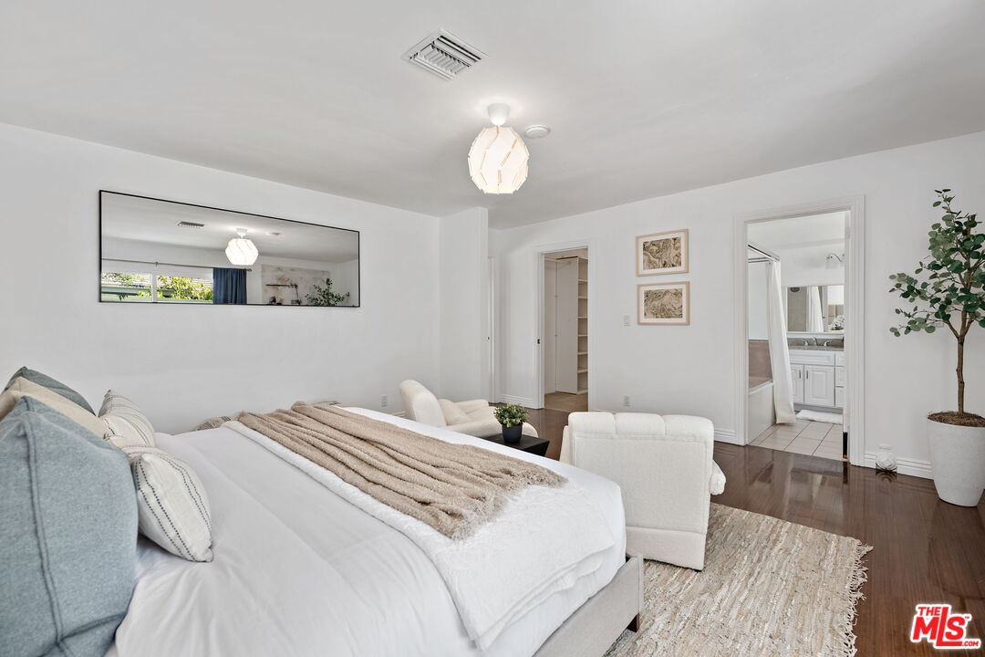 4745 Caritina Dr