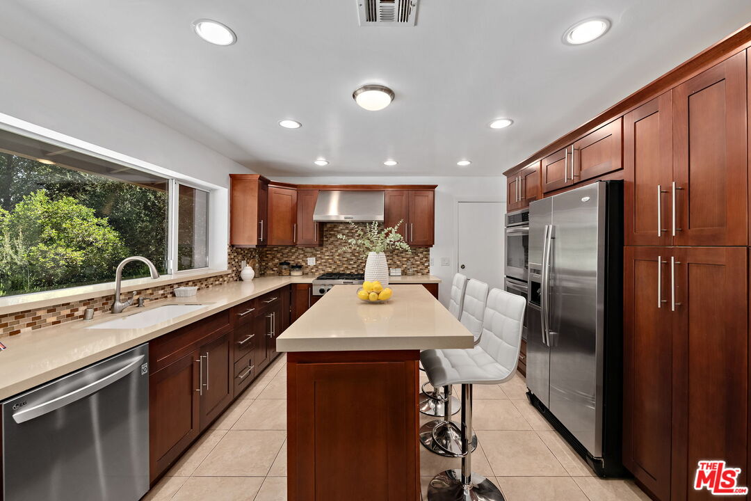 4745 Caritina Dr