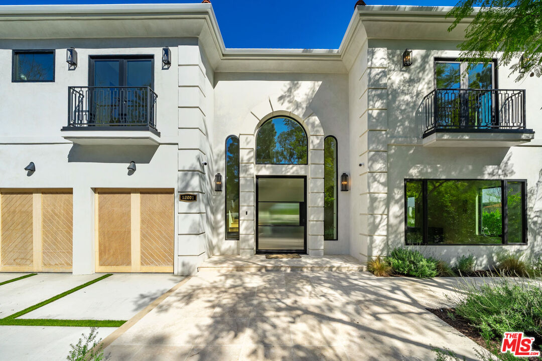 12001 Crest Ct