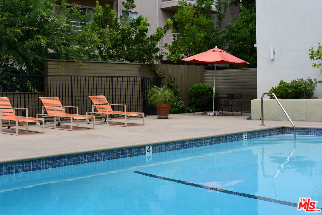 1215 N Olive Dr Unit: 210