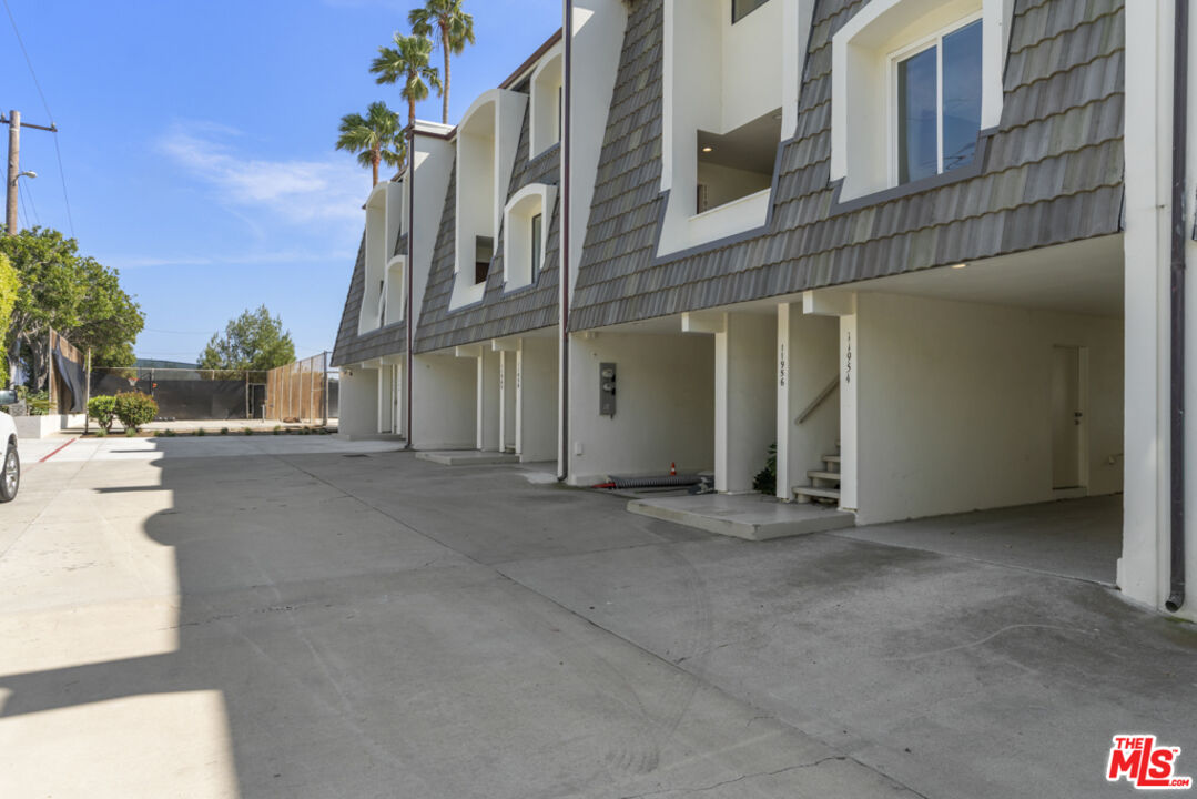 11954 Oceanaire Ln