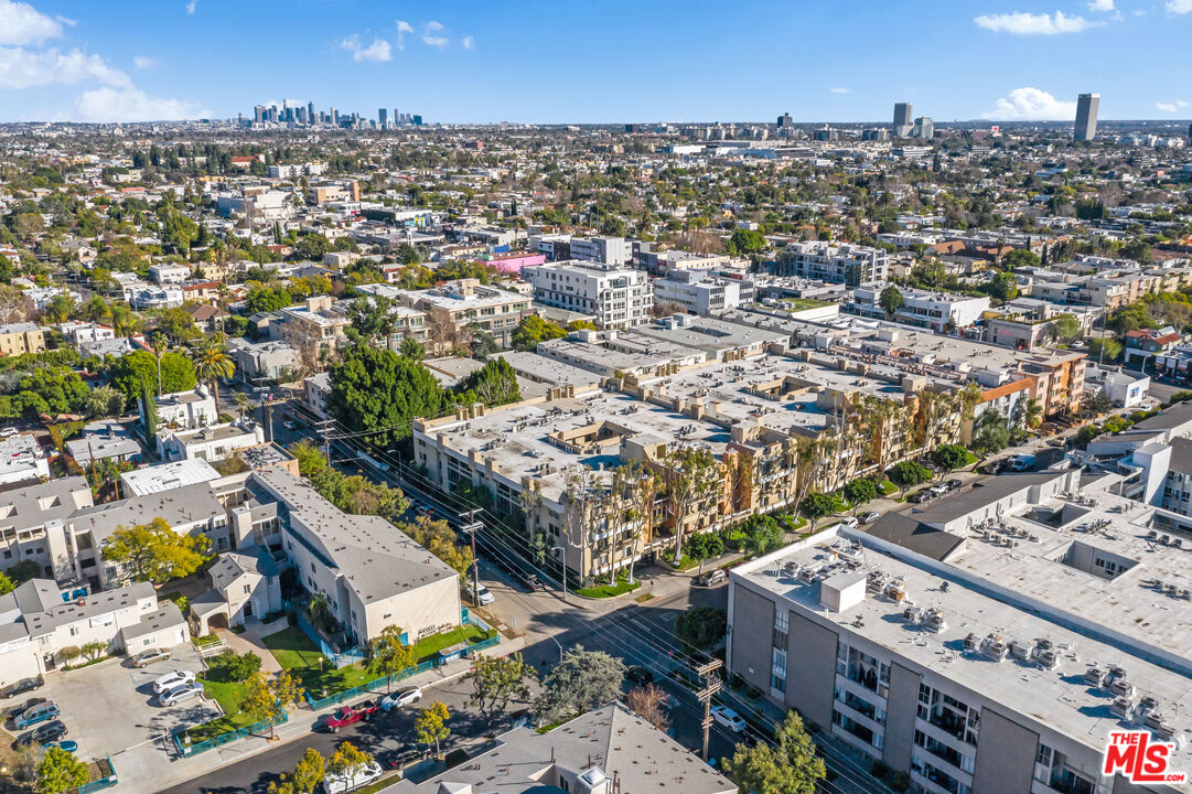 740 N Kings Rd Unit: 122