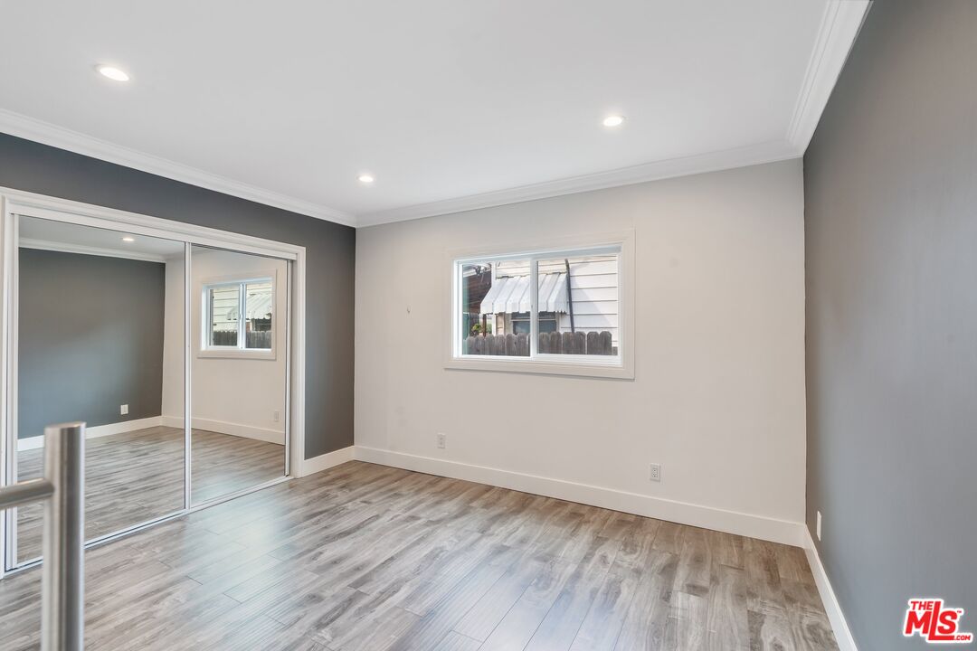 6711 Saint Clair Ave