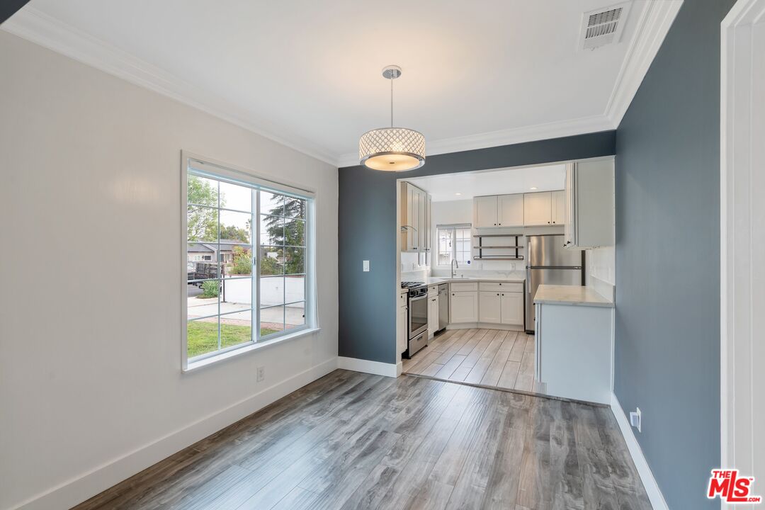 6711 Saint Clair Ave