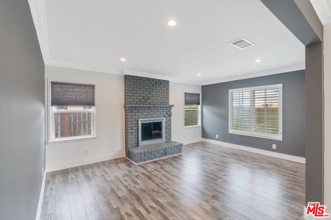 6711 Saint Clair Ave