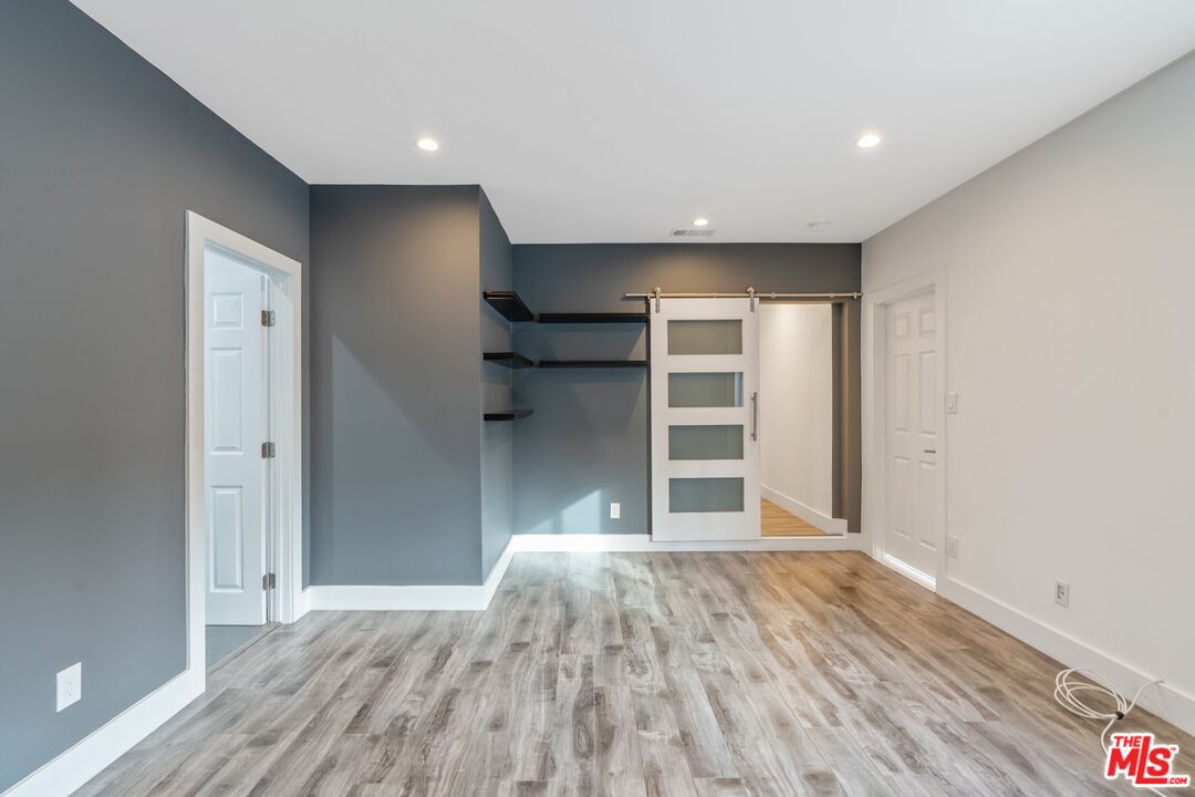 6711 Saint Clair Ave