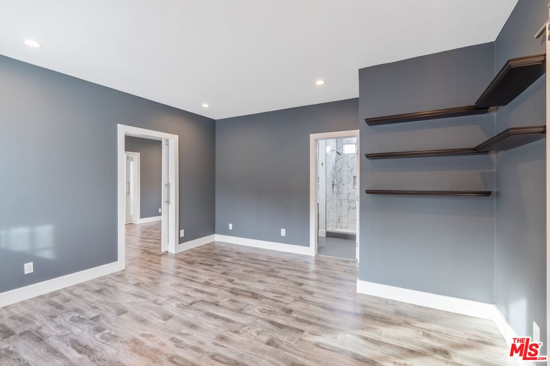 6711 Saint Clair Ave