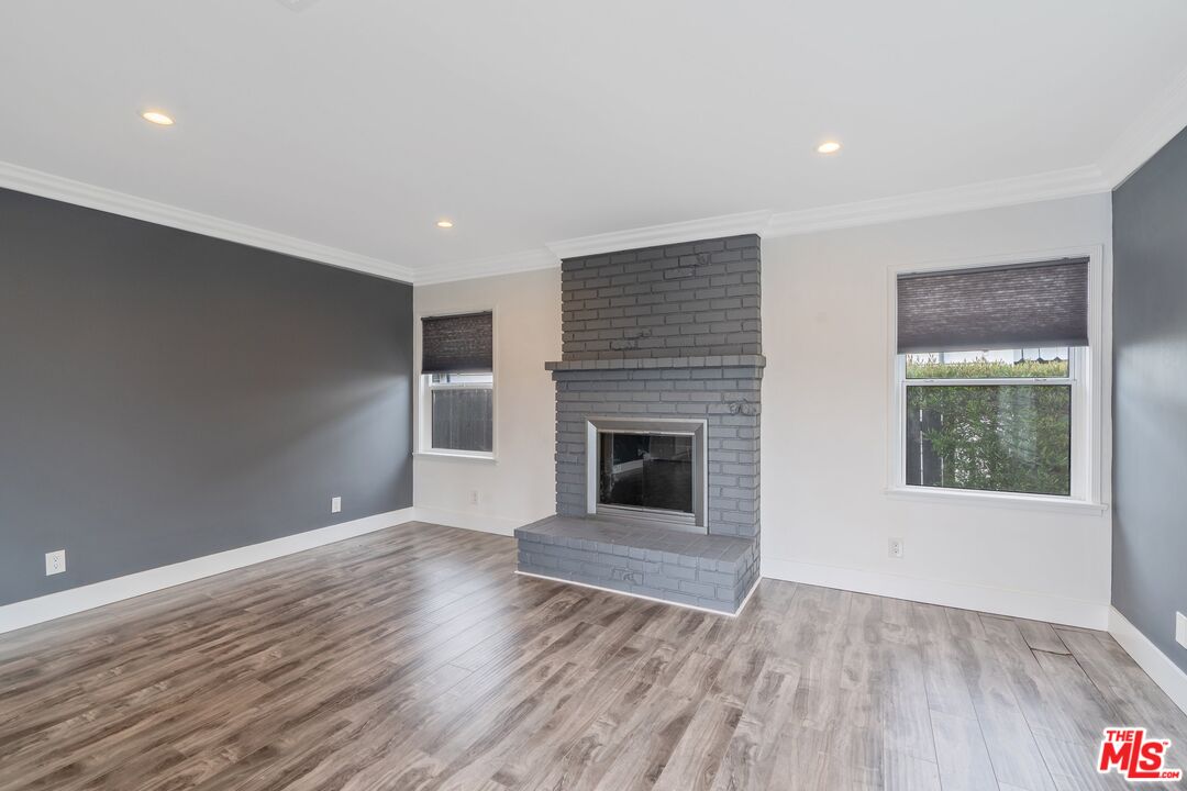 6711 Saint Clair Ave
