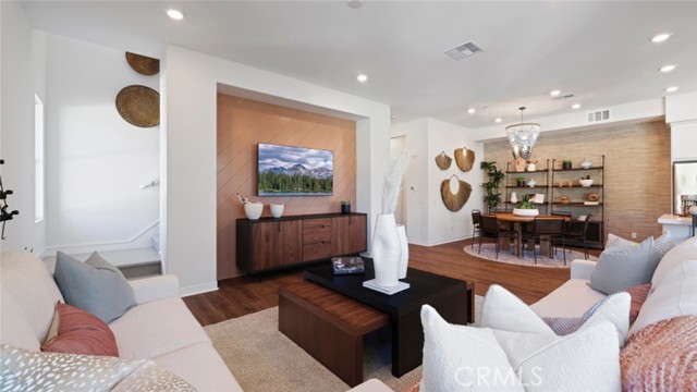 1118 Poppy CT