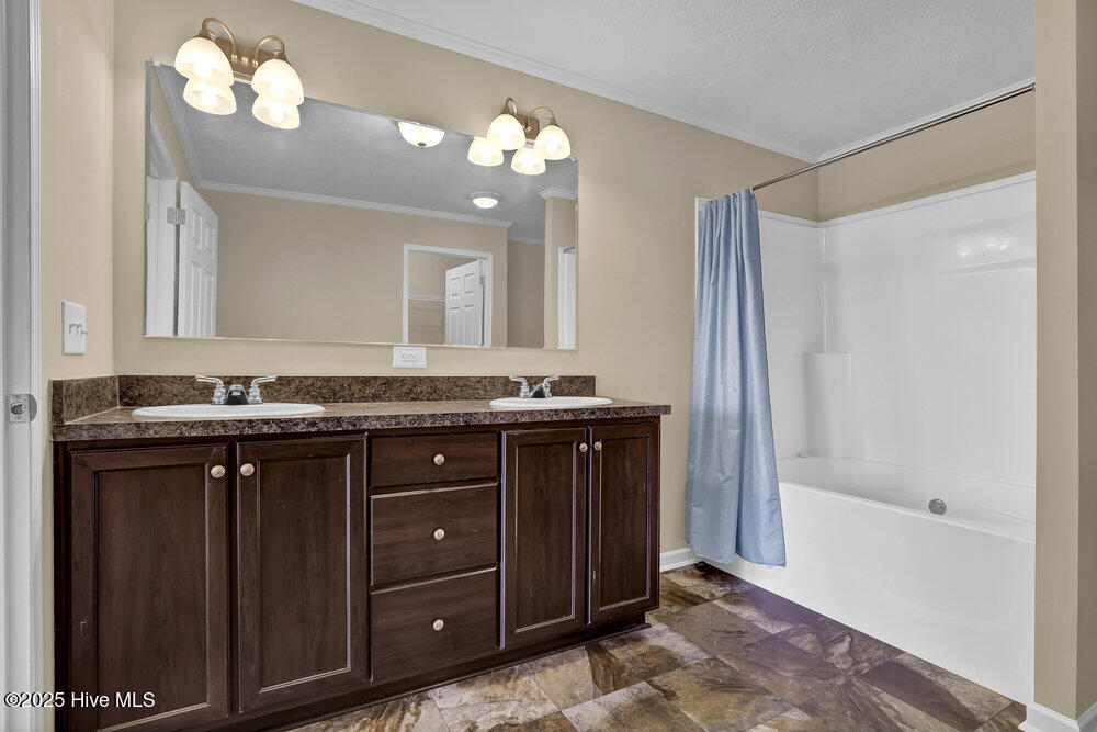 136 Cedar Hollow Lane