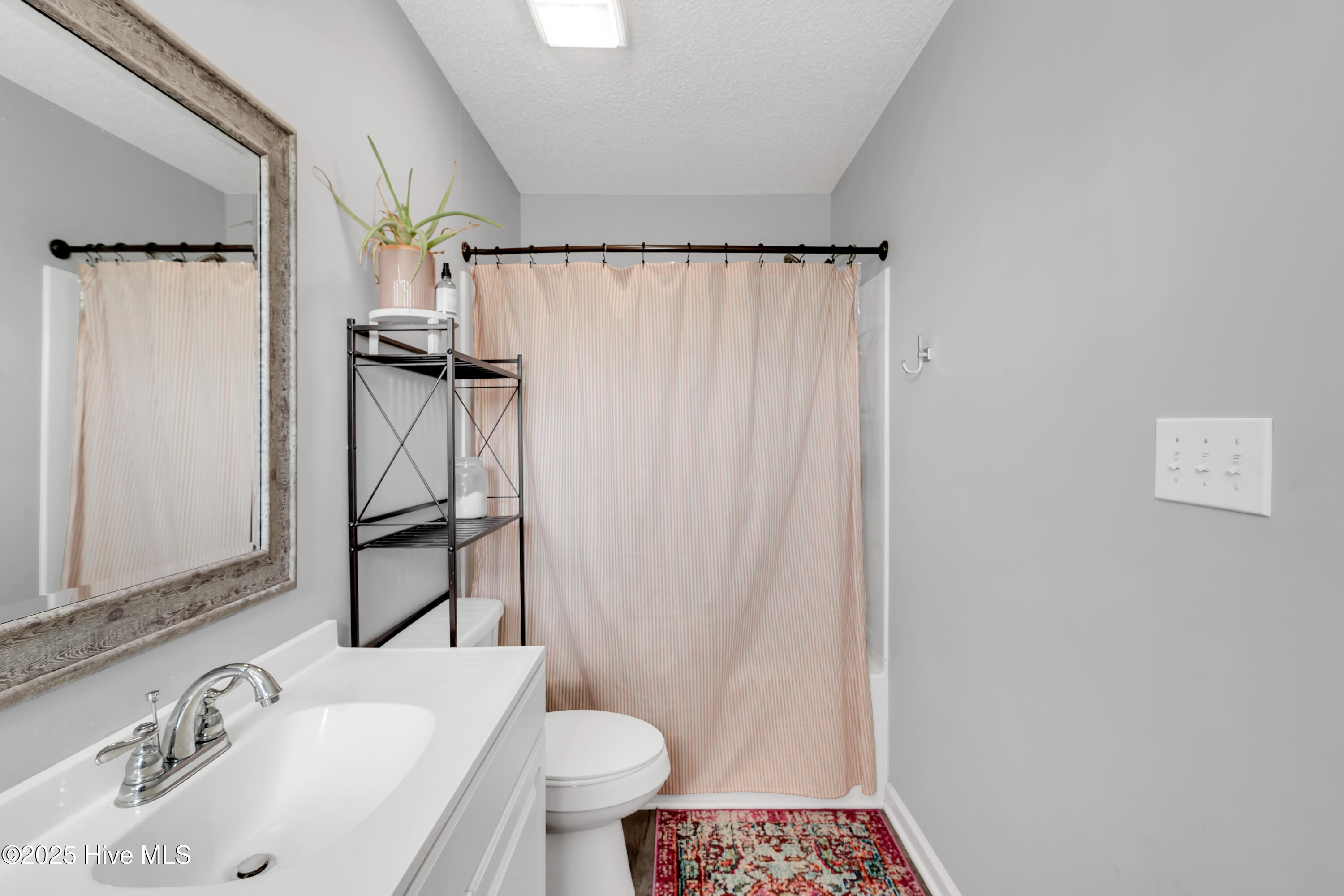 640 Short Journey Road