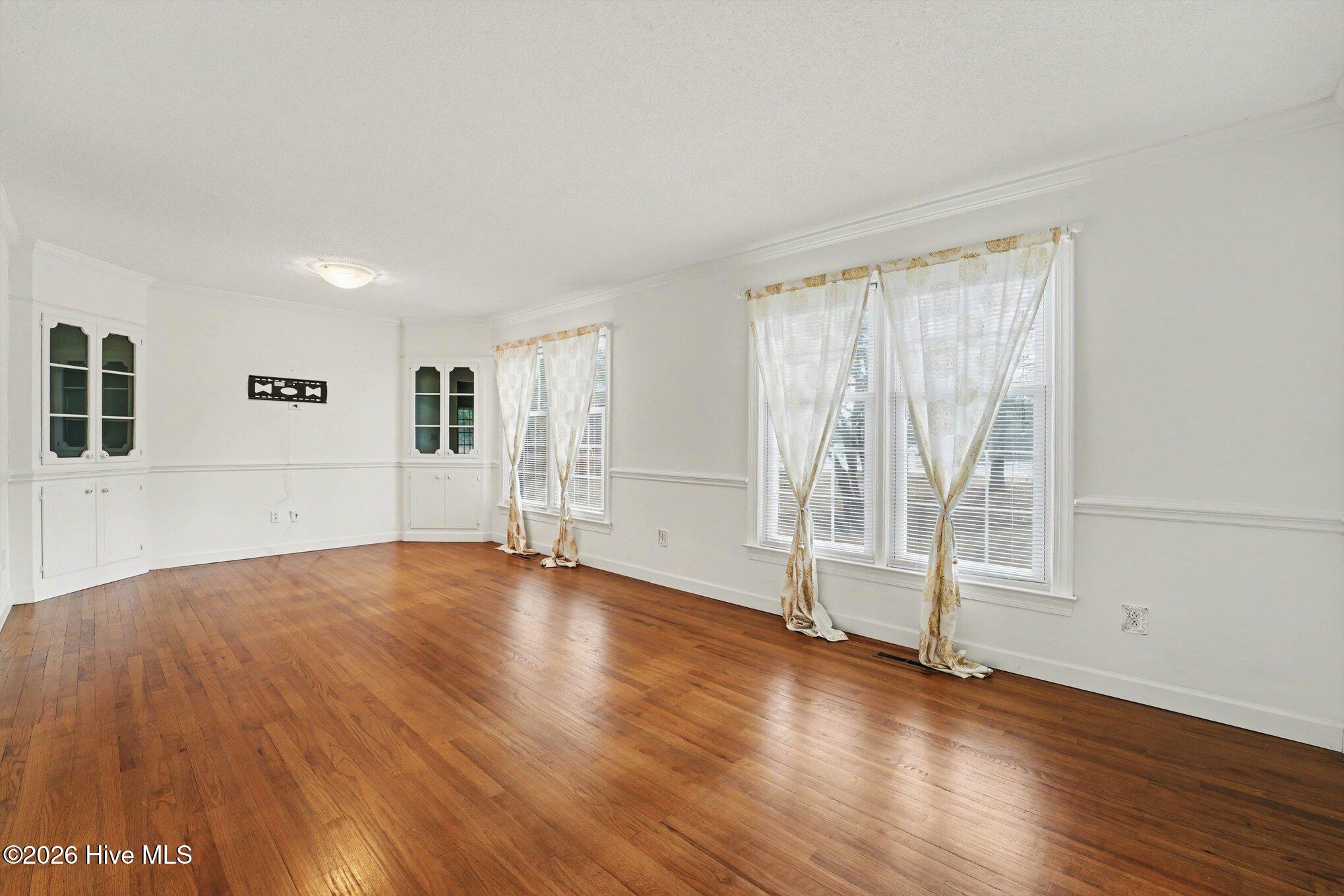 521 Greenridge Road