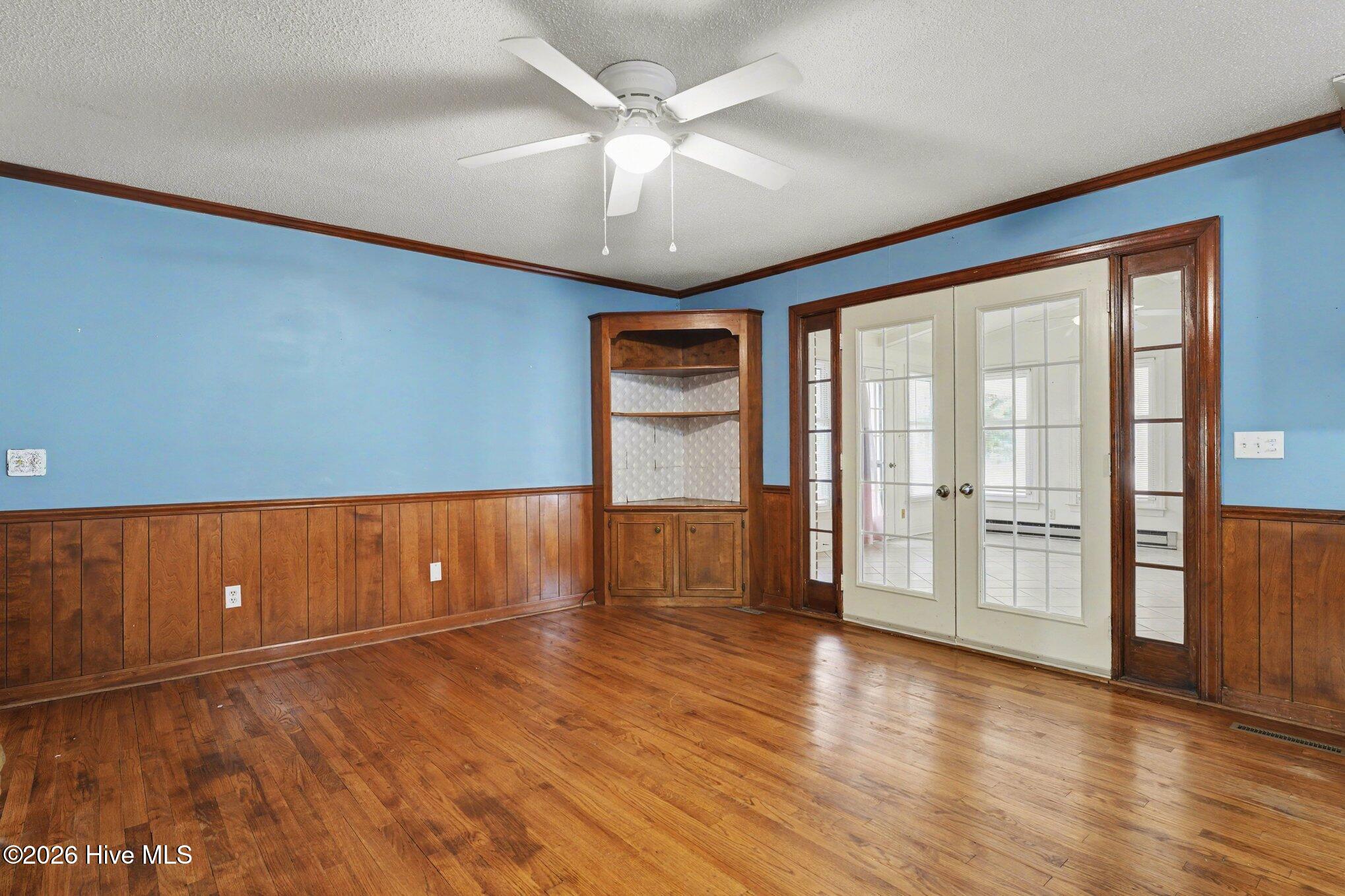 521 Greenridge Road