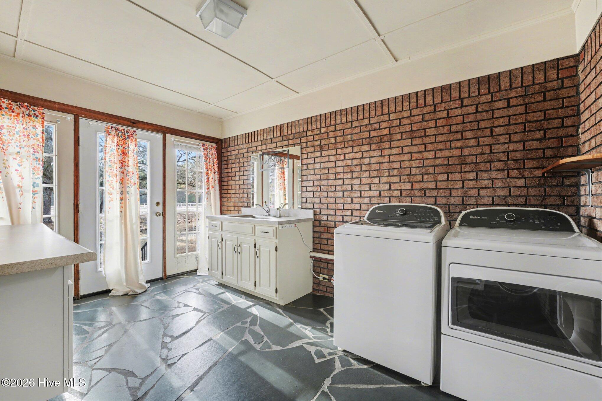 521 Greenridge Road