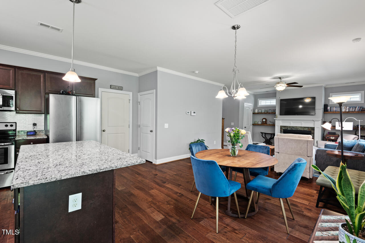 1211 Yellow Wood Drive
