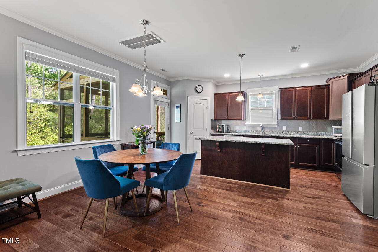 1211 Yellow Wood Drive