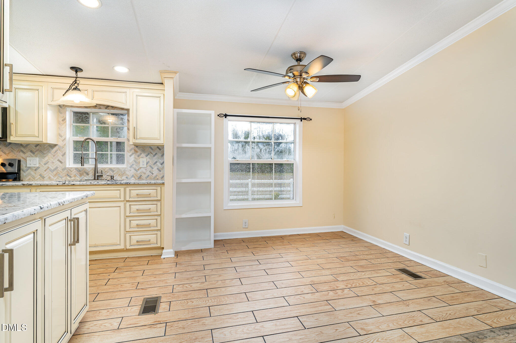 7810 Us Highway 301 S