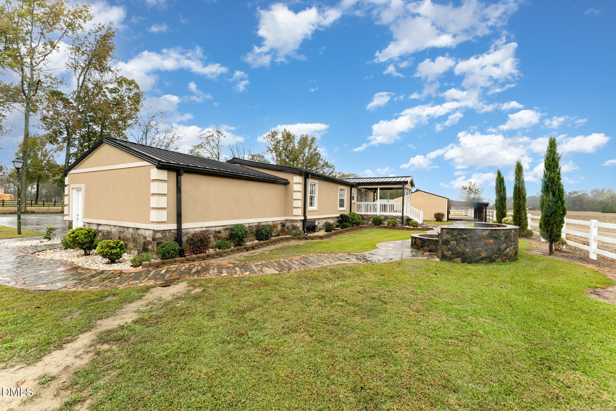 7810 Us Highway 301 S