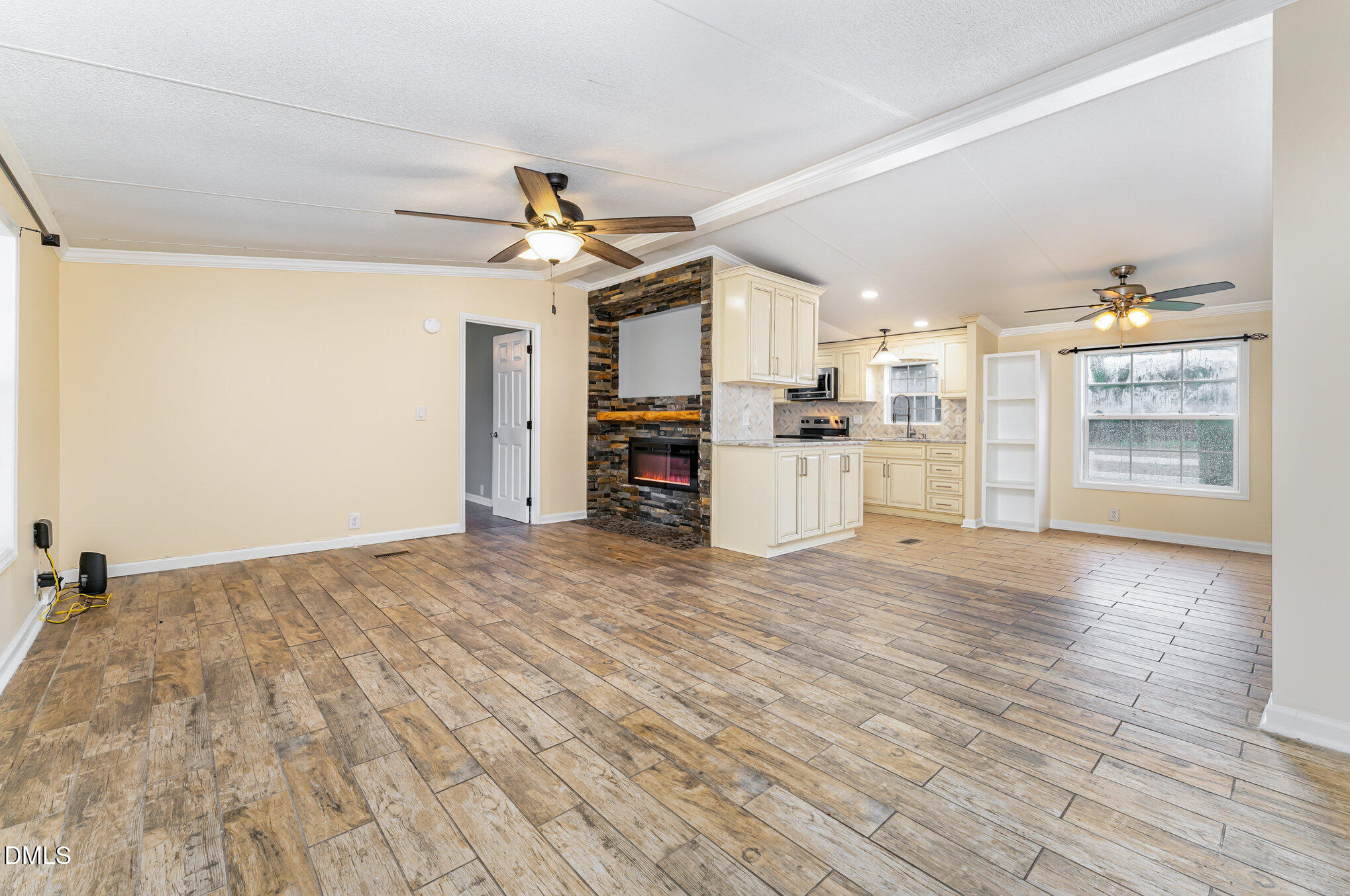 7810 Us Highway 301 S