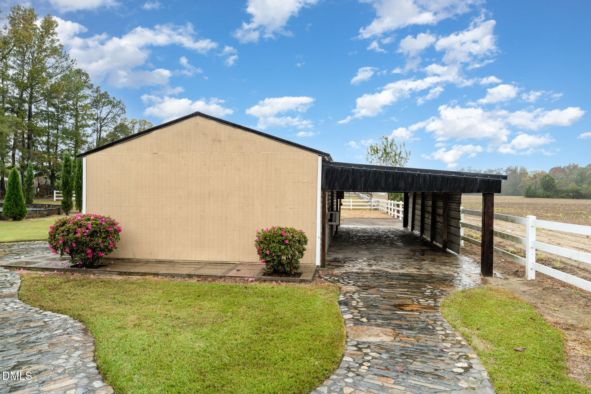 7810 Us Highway 301 S