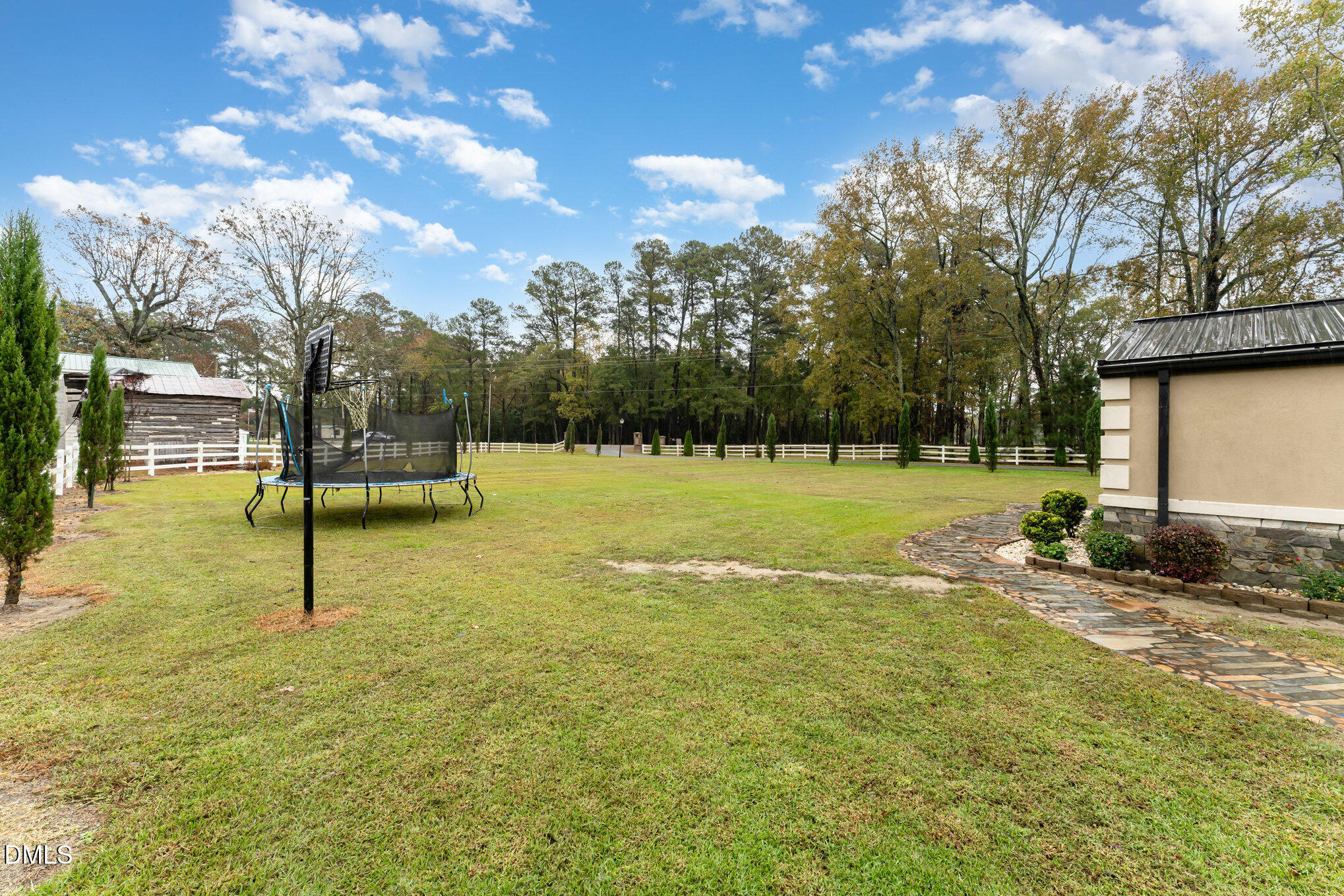 7810 Us Highway 301 S