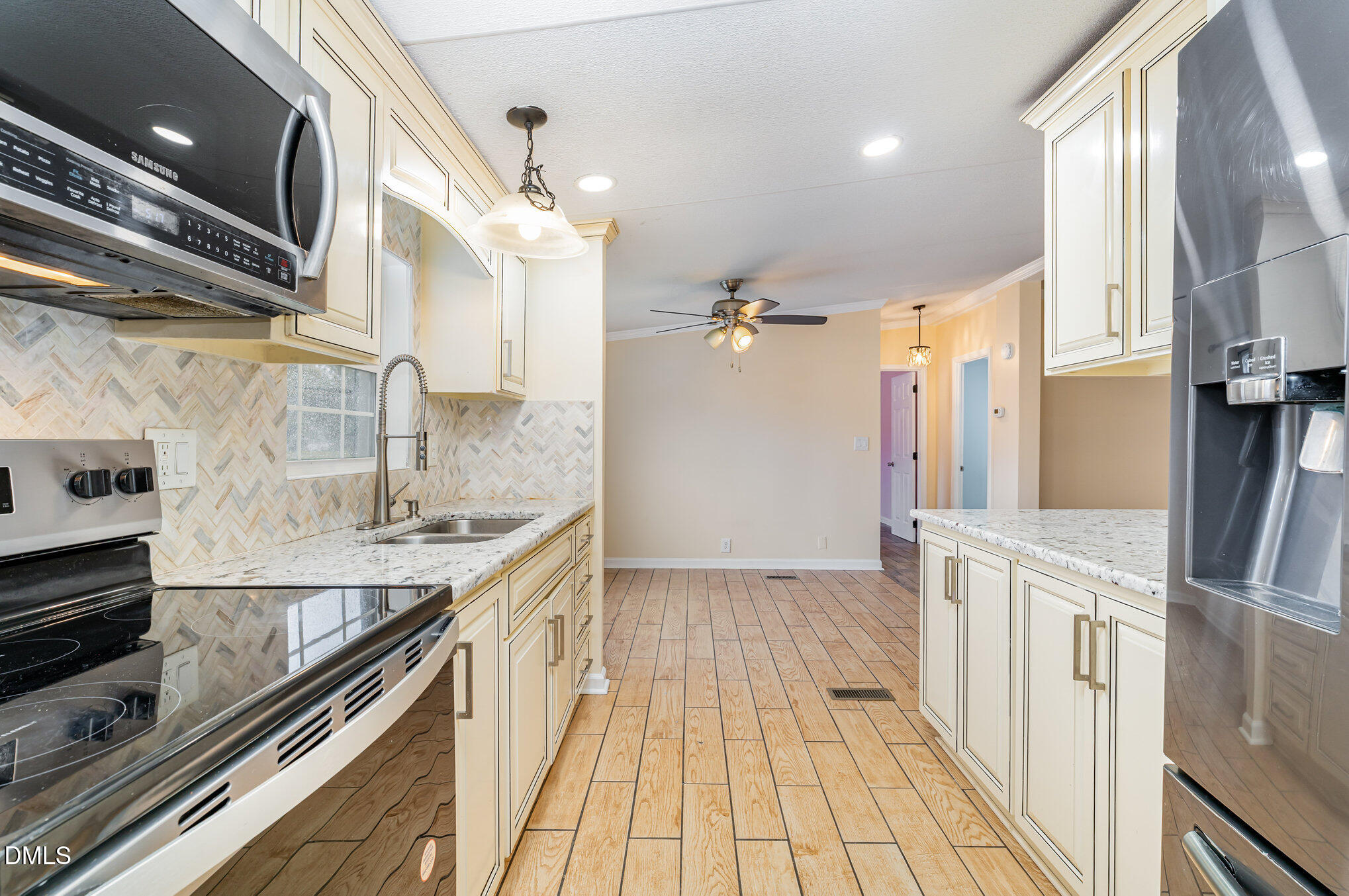 7810 Us Highway 301 S