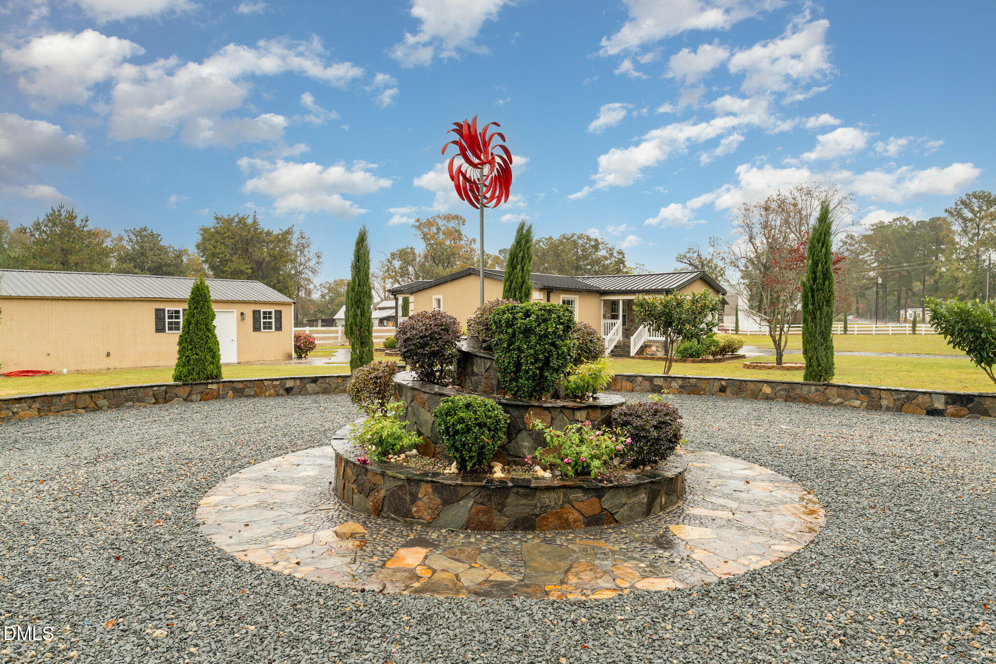 7810 Us Highway 301 S