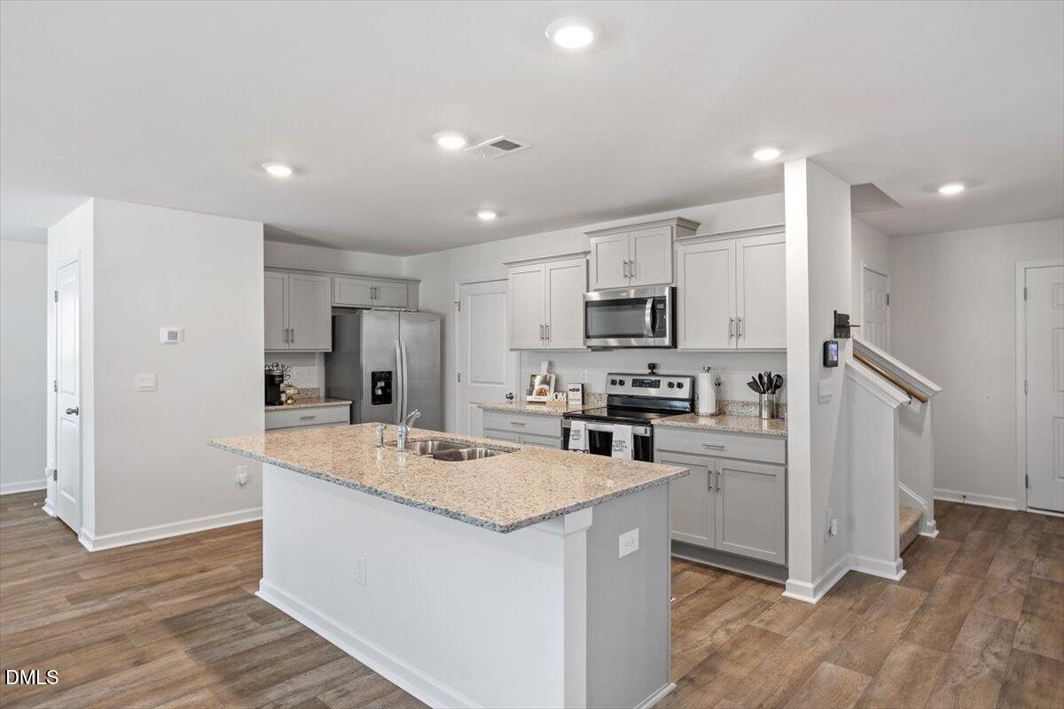 2515 Lily Drive