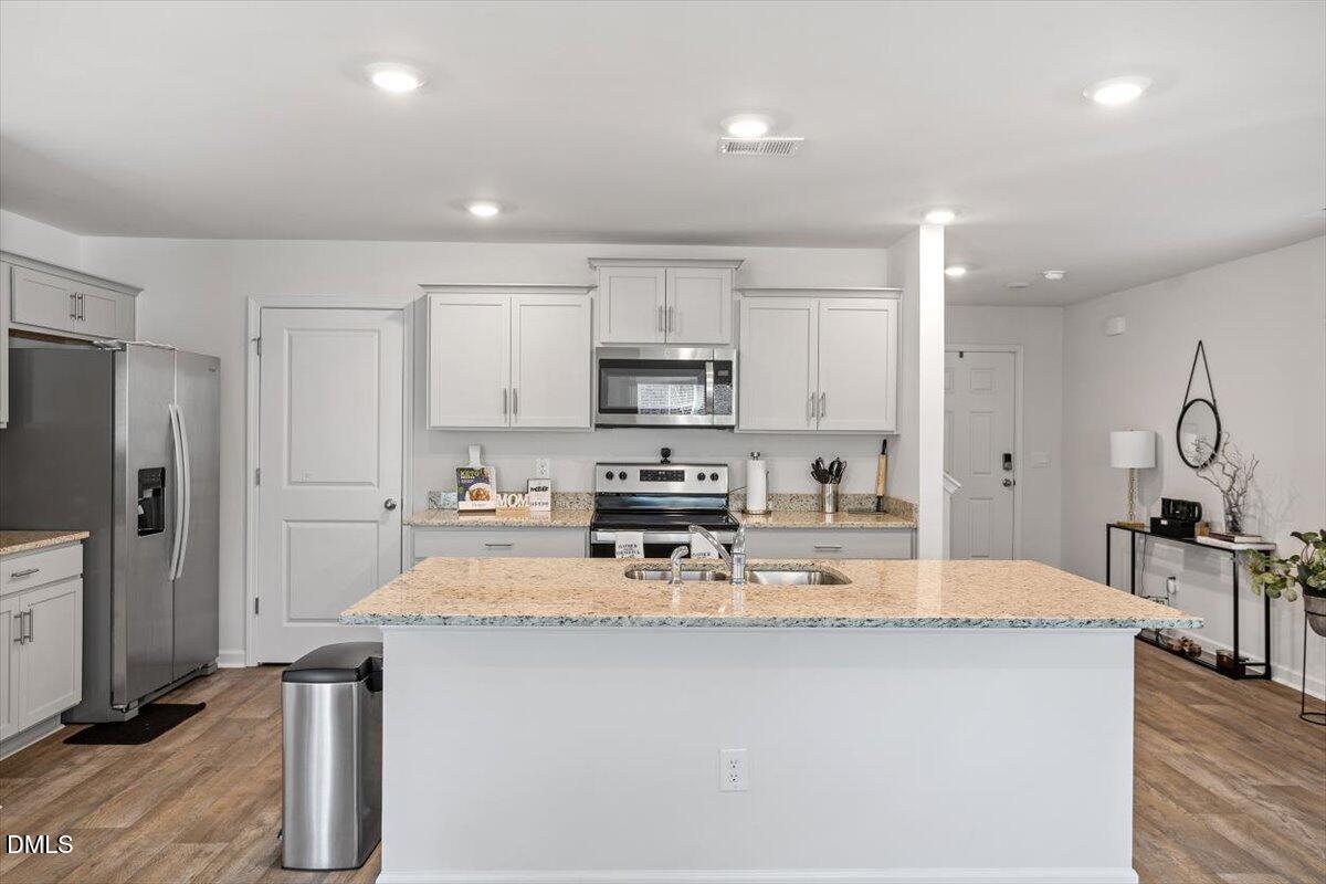 2515 Lily Drive