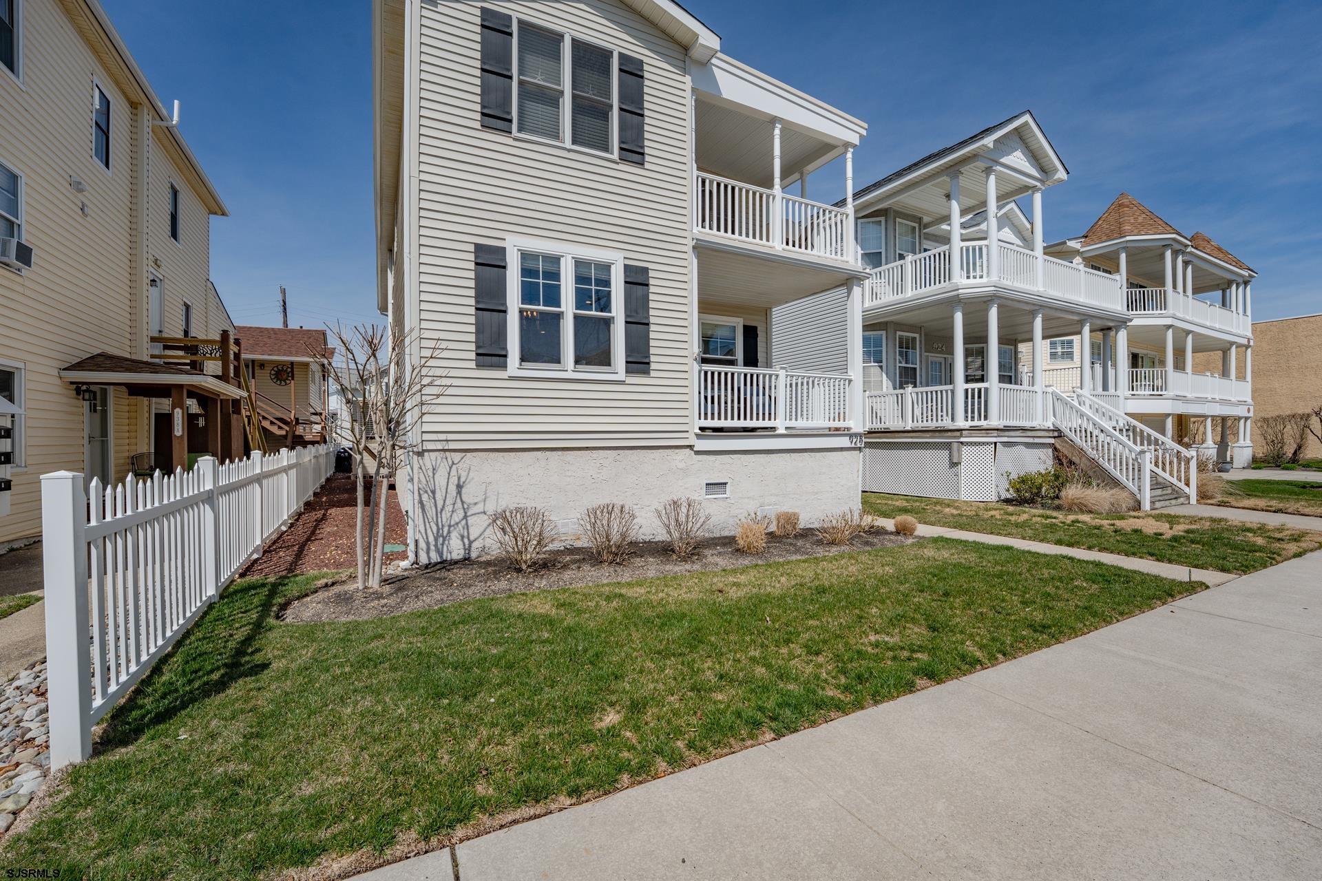 928 Bay Ave Unit: 1