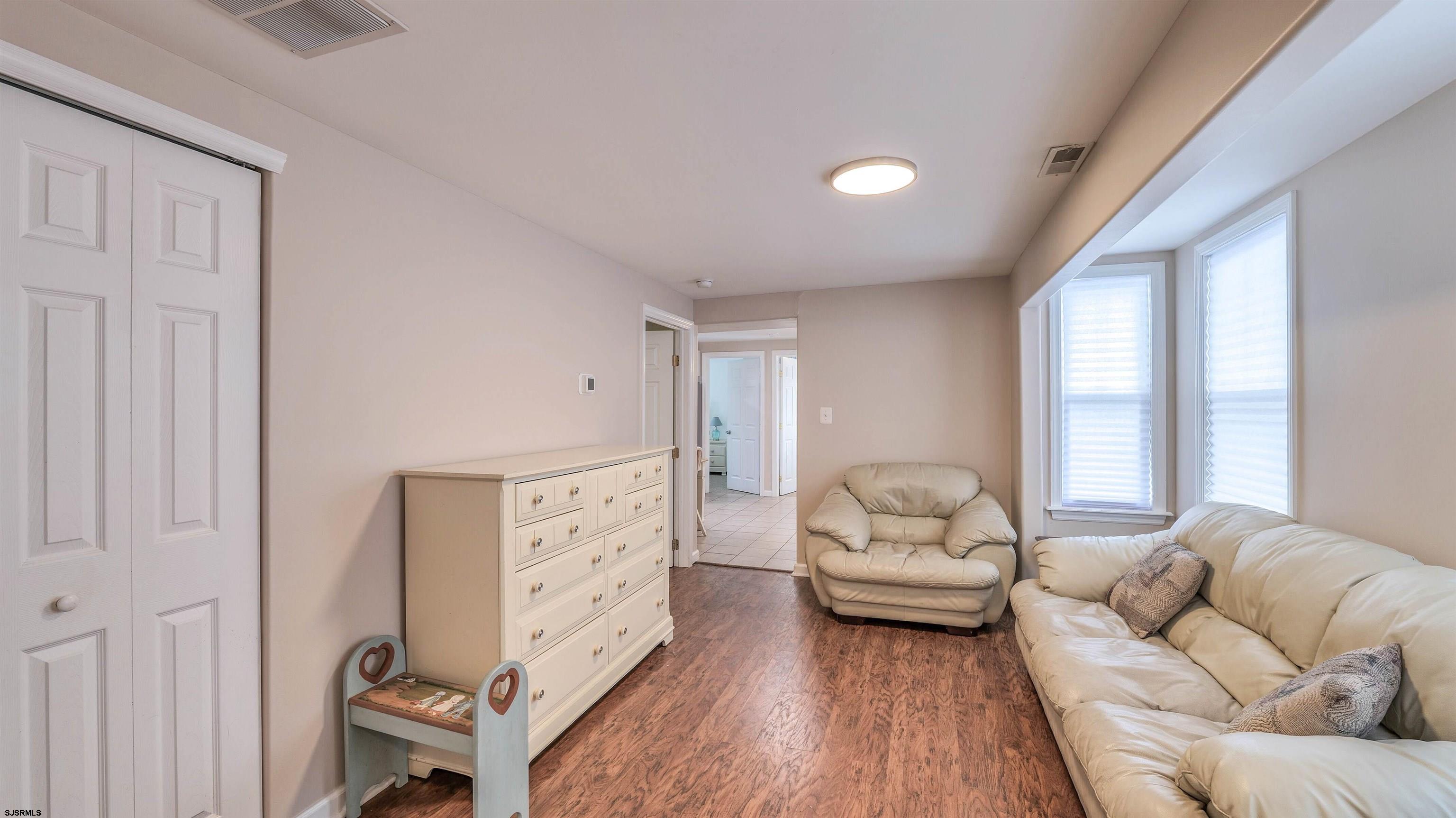 420 Central Ave Unit: 2