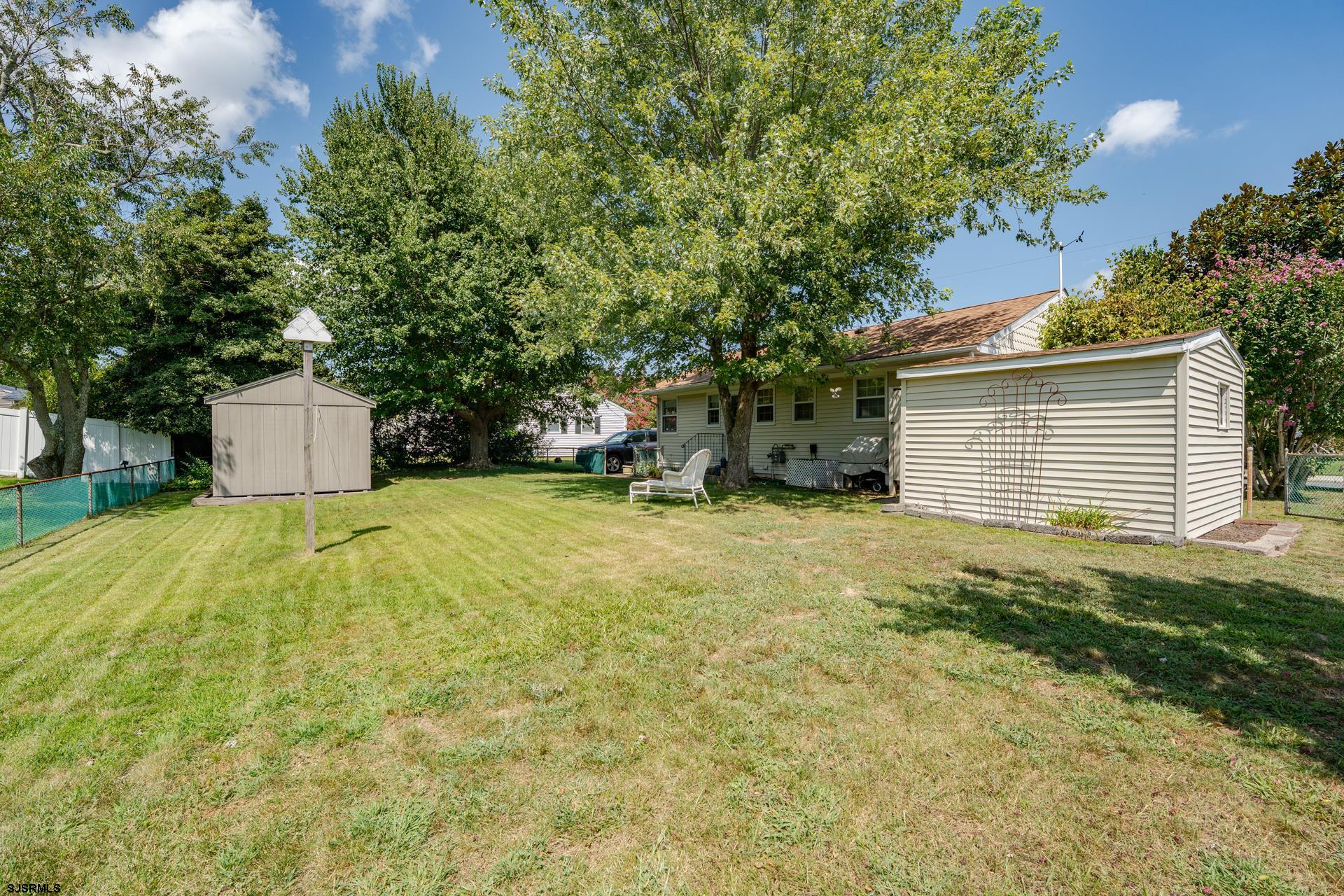 14 Merion Dr