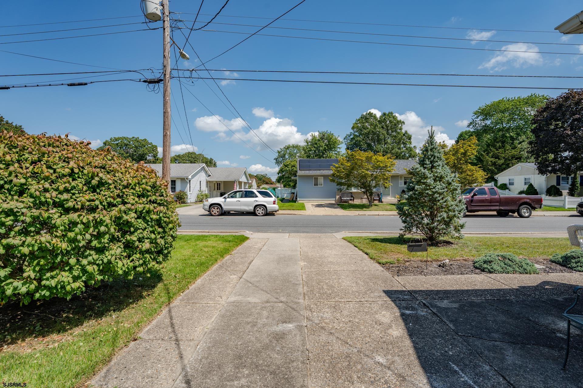 14 Merion Dr
