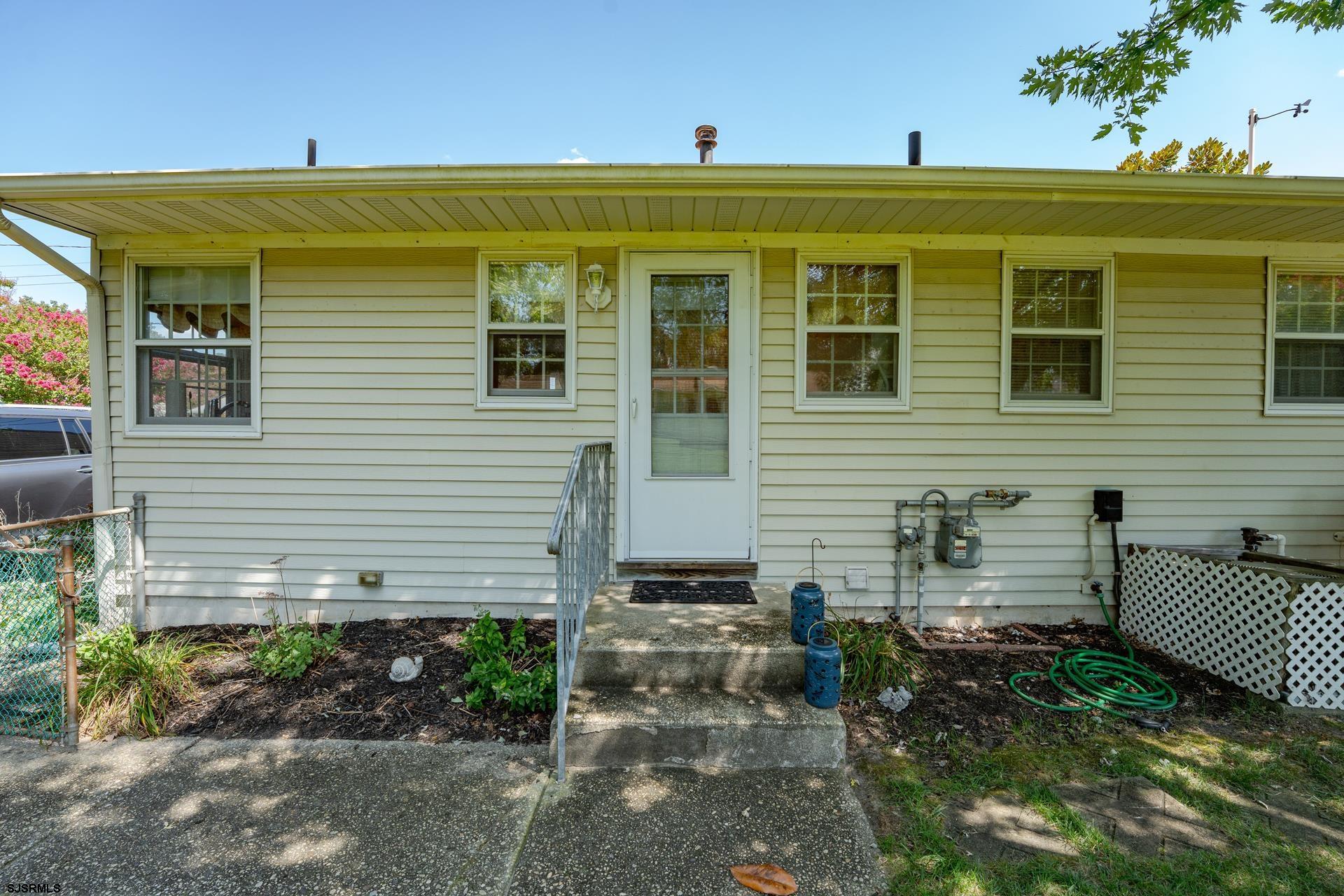 14 Merion Dr