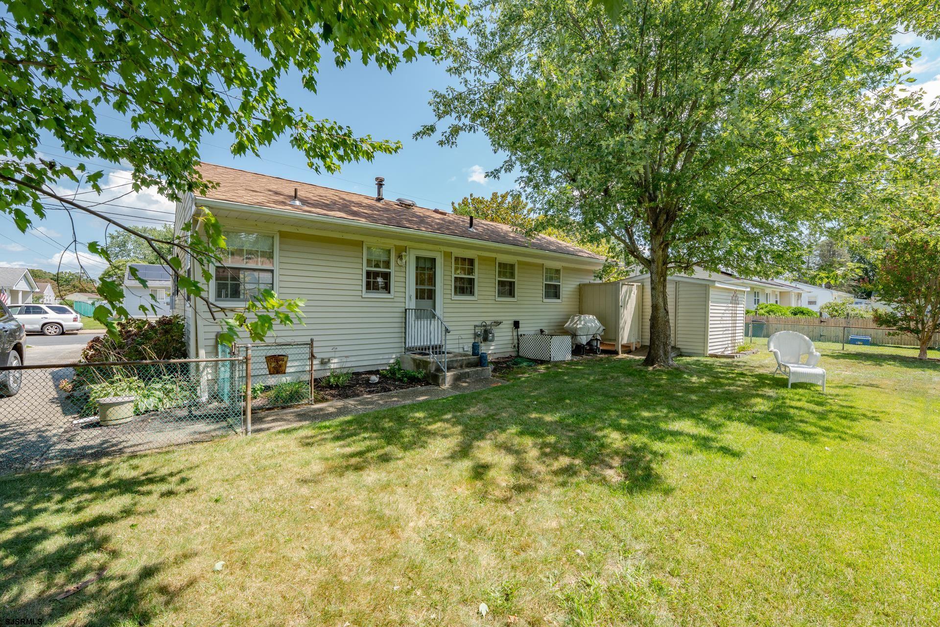 14 Merion Dr