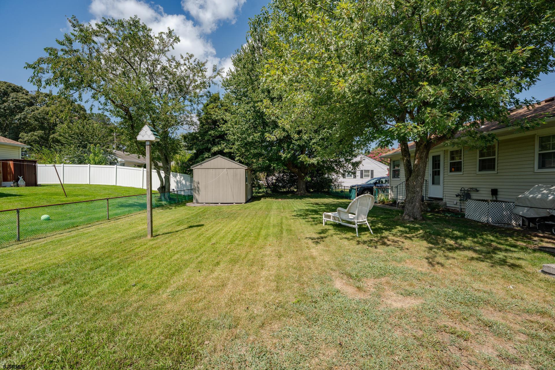 14 Merion Dr