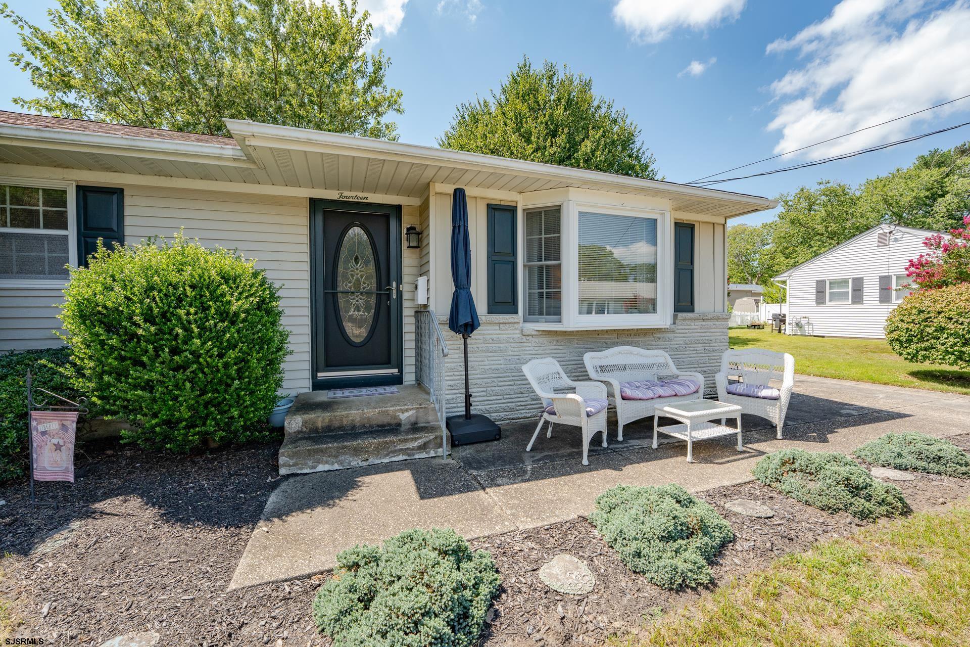 14 Merion Dr