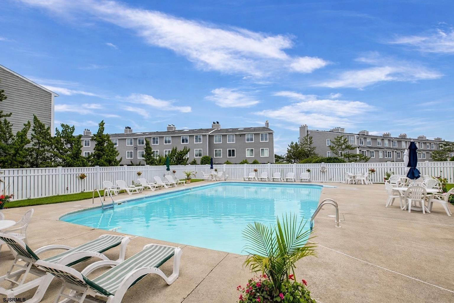 301 Harbour Cove Unit: 301