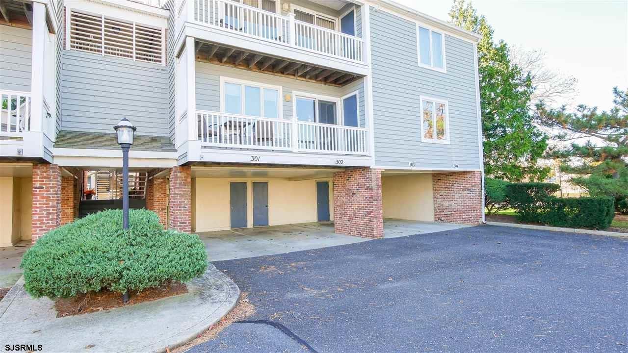 301 Harbour Cove Unit: 301